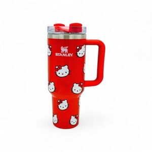 "NWT" Red Hello Kitty Tumblr